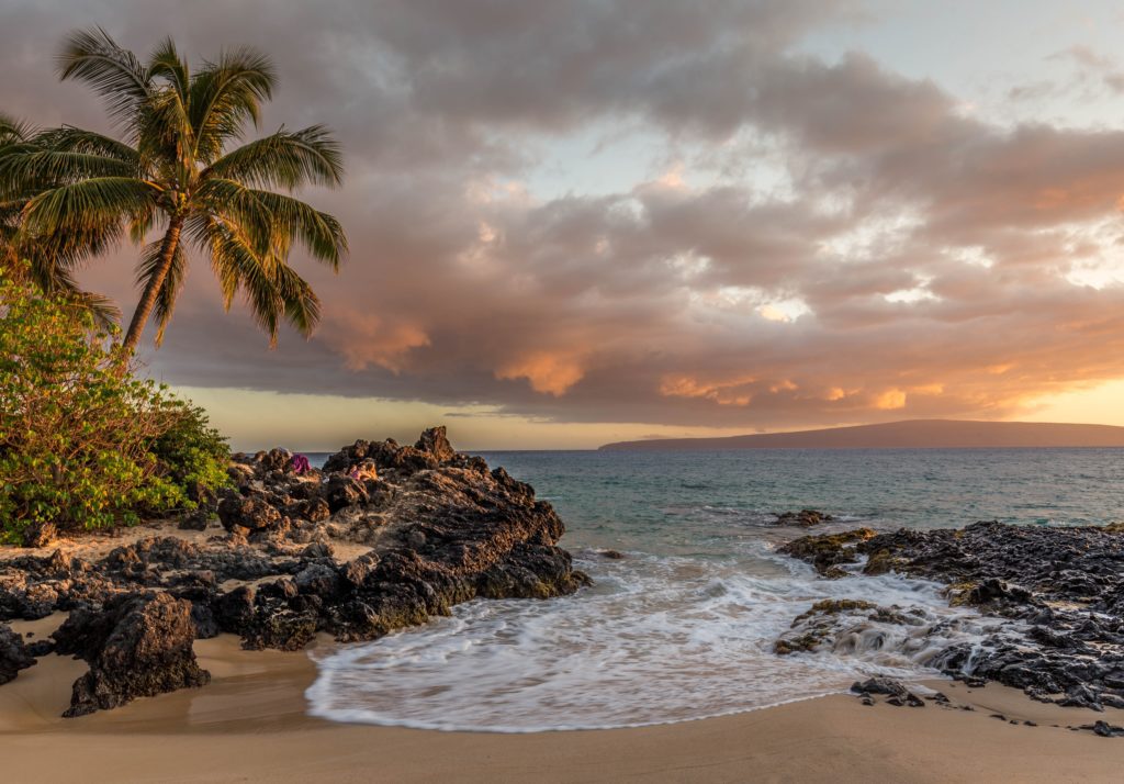 best hawaii island to visit in june