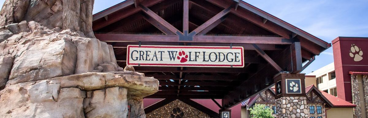 A view of the building sign for the resort Great Wolf Lodge in Garden Grove, California, USA.