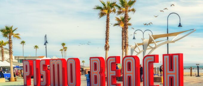 The large light-up letters, a new neon landmark of Pismo Beach city, California.